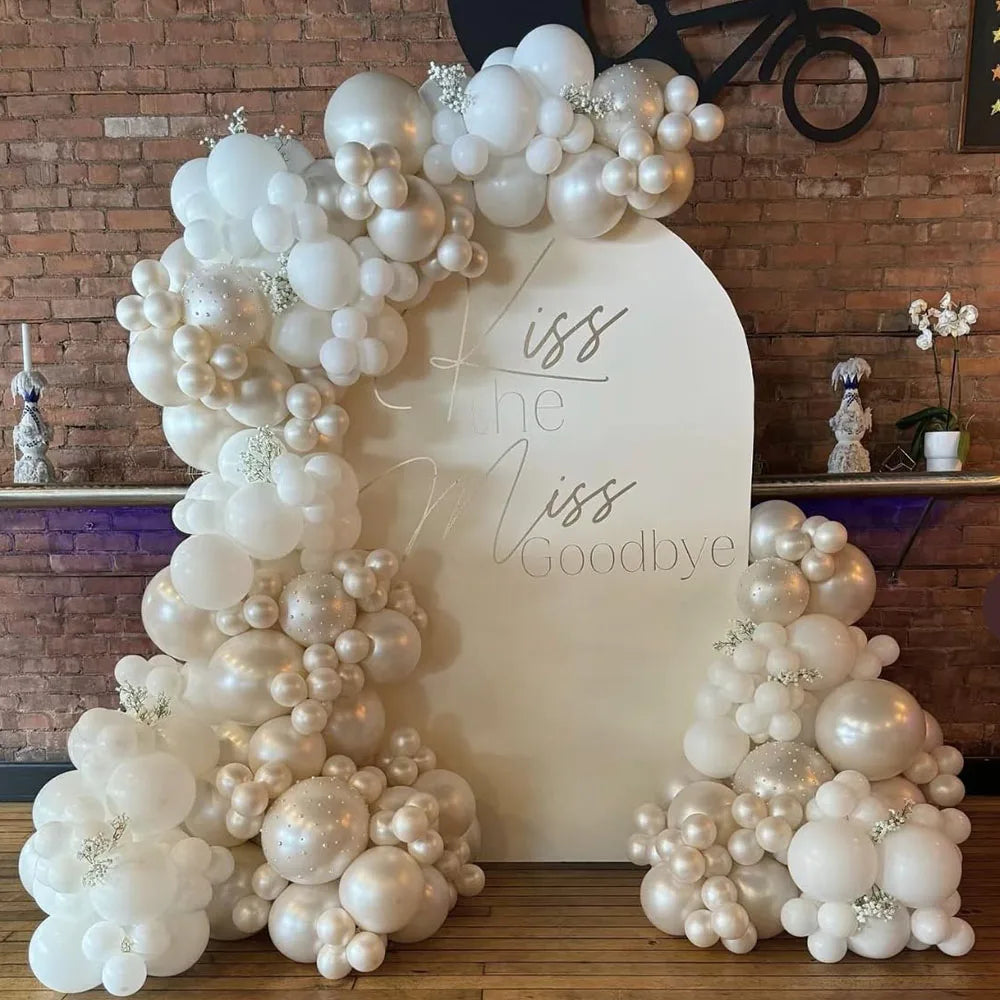 112pcs Pearl White Balloon Garland